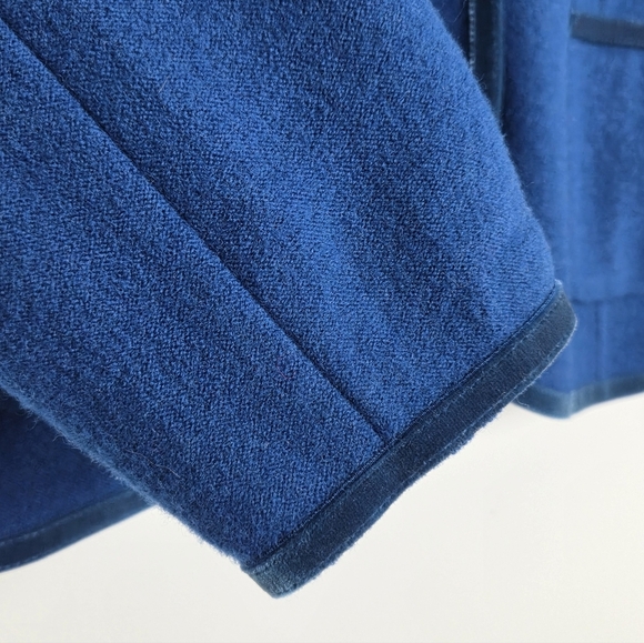 Vintage Talbots 100% Merino Wool Blue Button-Up Velvet Trim Jacket Size M - Picture 5 of 9